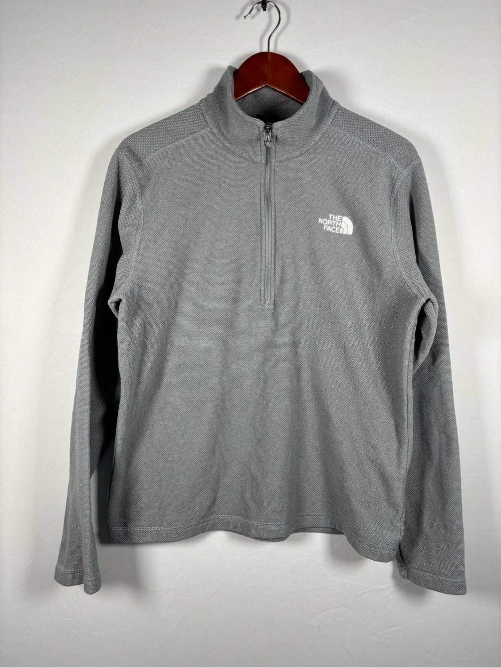 The North Face Textured Cap Rock 1/4 Zip Mid Layer Gray Men’s Large